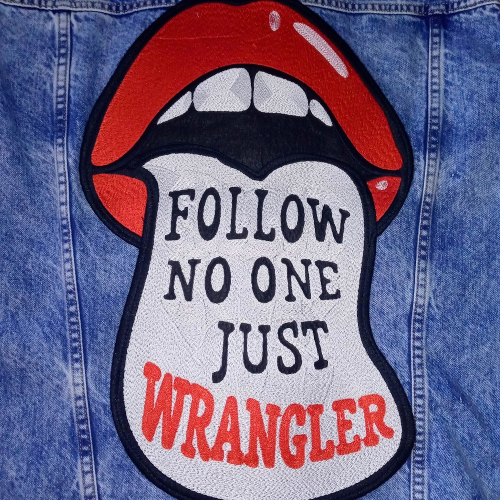 WRANGLER RETRO 70S FOLLOW NO ONE PATCH JACKET